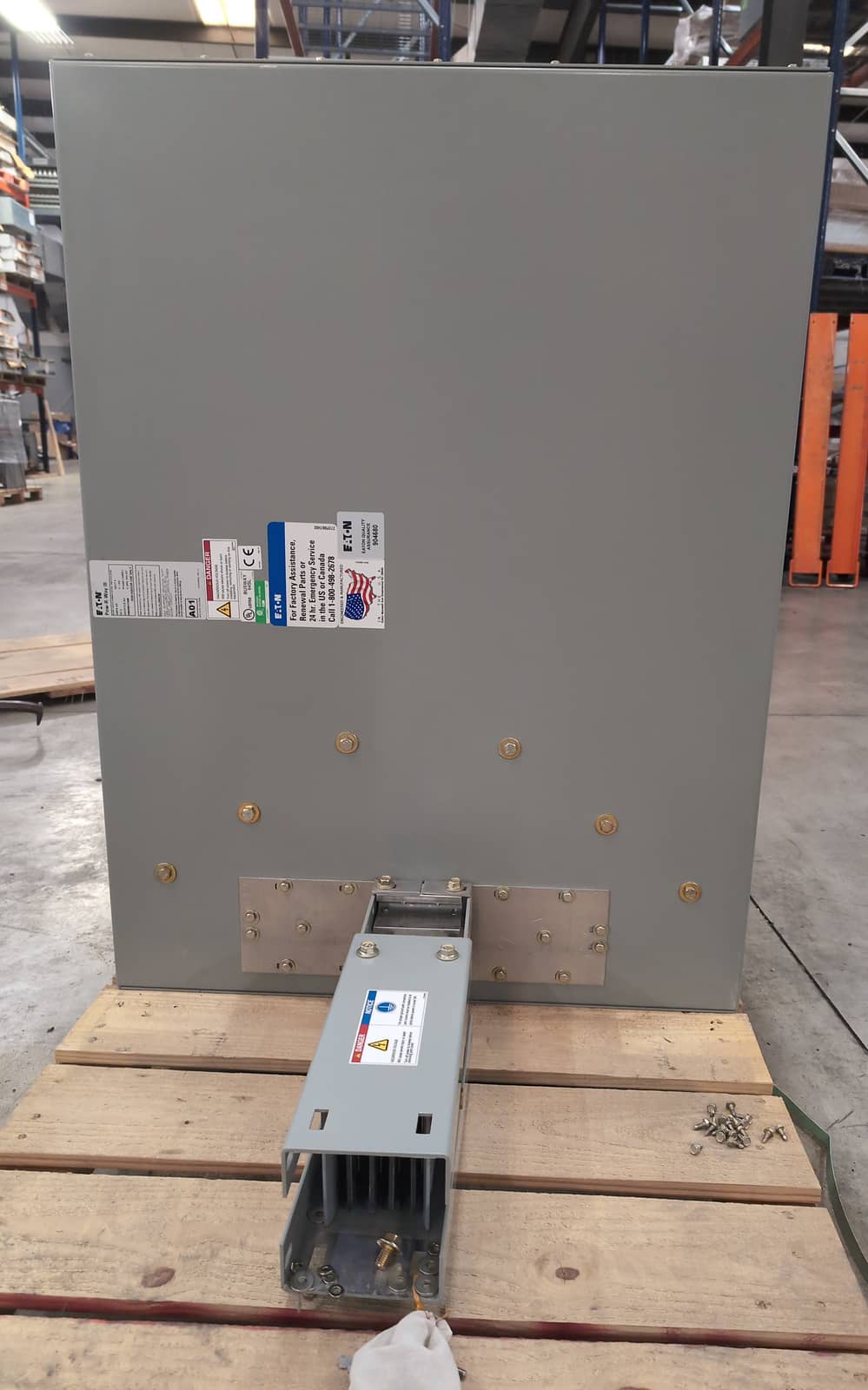 400 Amps, Eaton #MBH0011309, pow-r-way iii bu, 240 Volts, 3PH, 3W Bus Duct, NEW