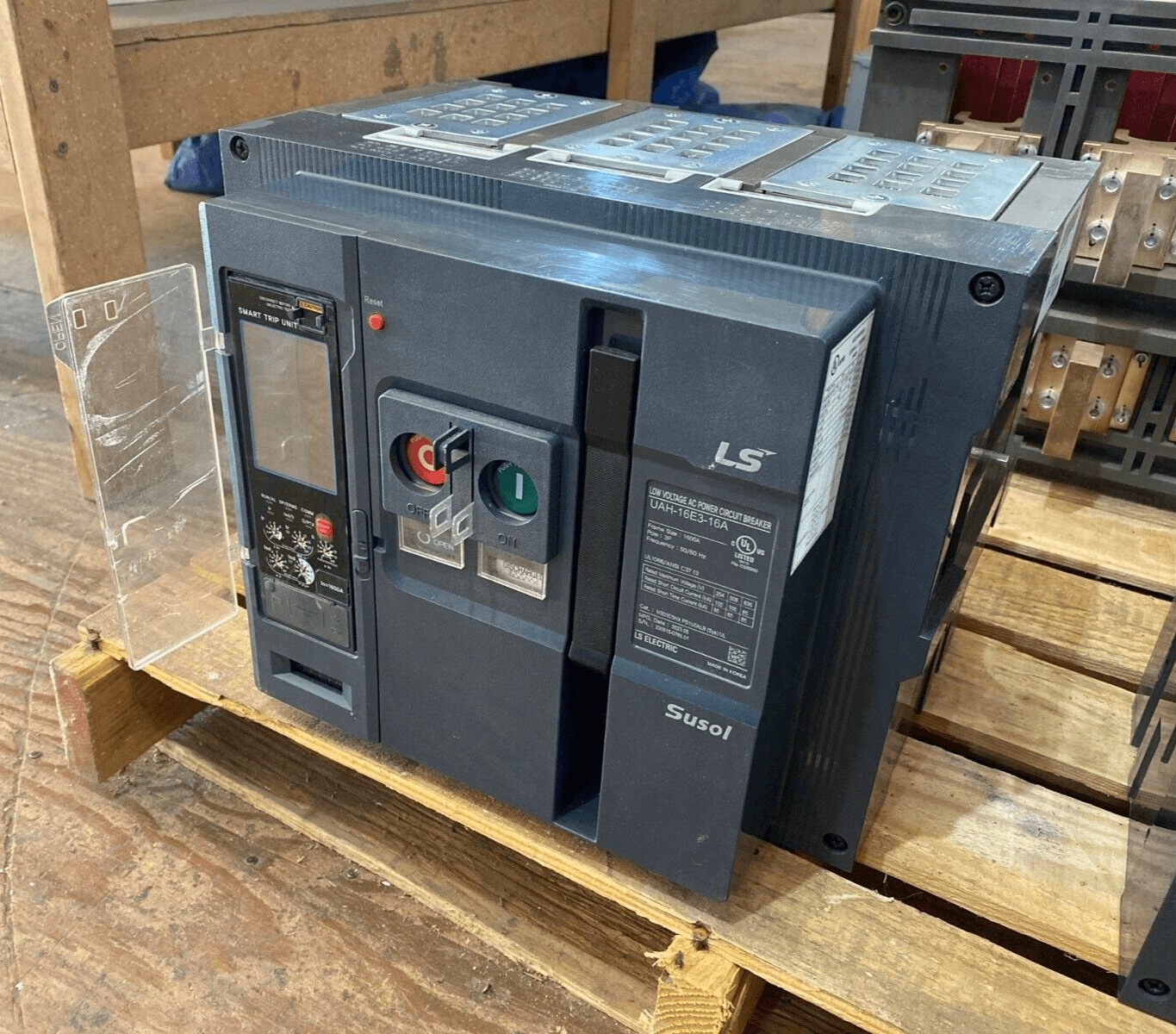 1600 Amps, Leroy Somer Electric #UAH-16E3-16A, Power Circuit Breaker, 3-Pole, 635 Volts