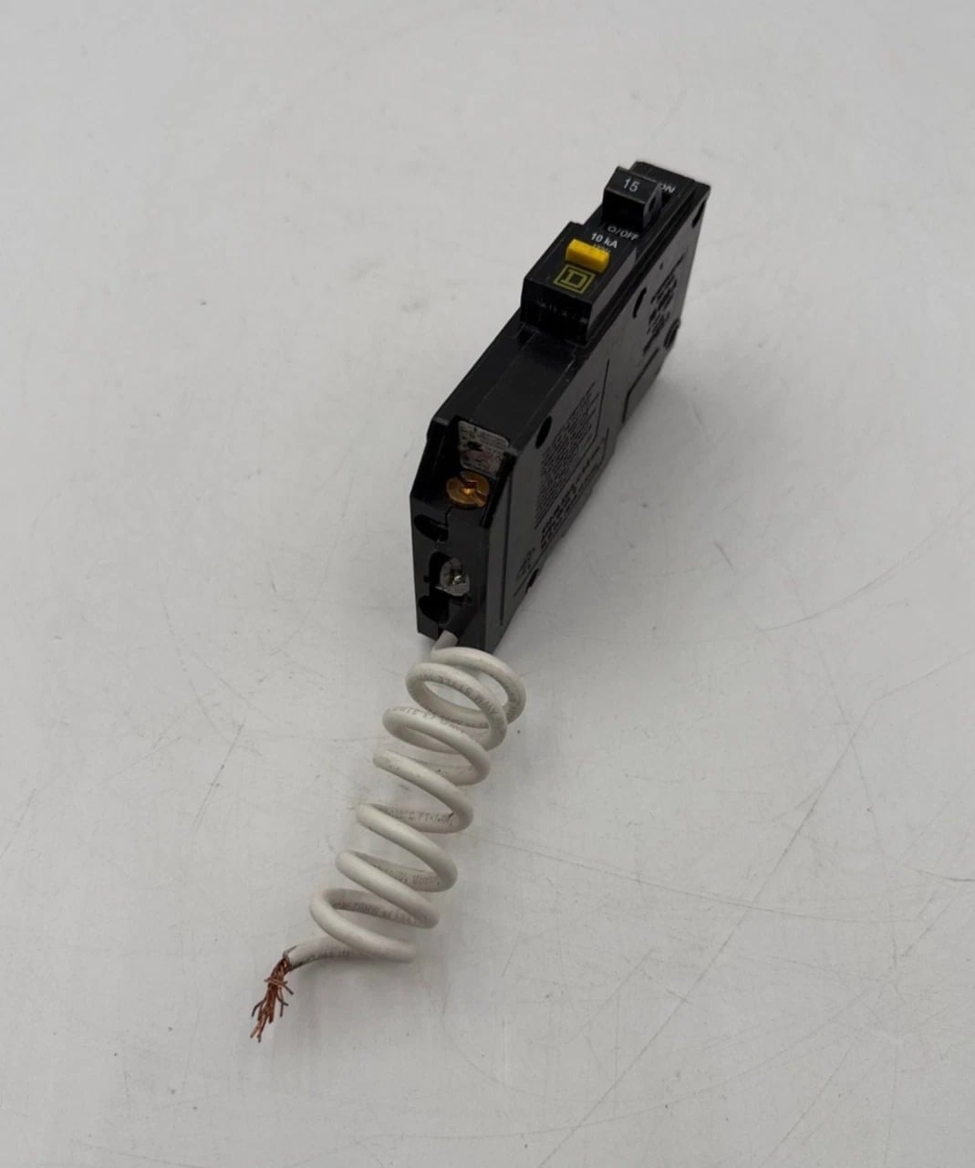 15 Amps, Square D #QOB115GFI, Circuit Breaker, 1-Pole, 120 Volts, 10kA