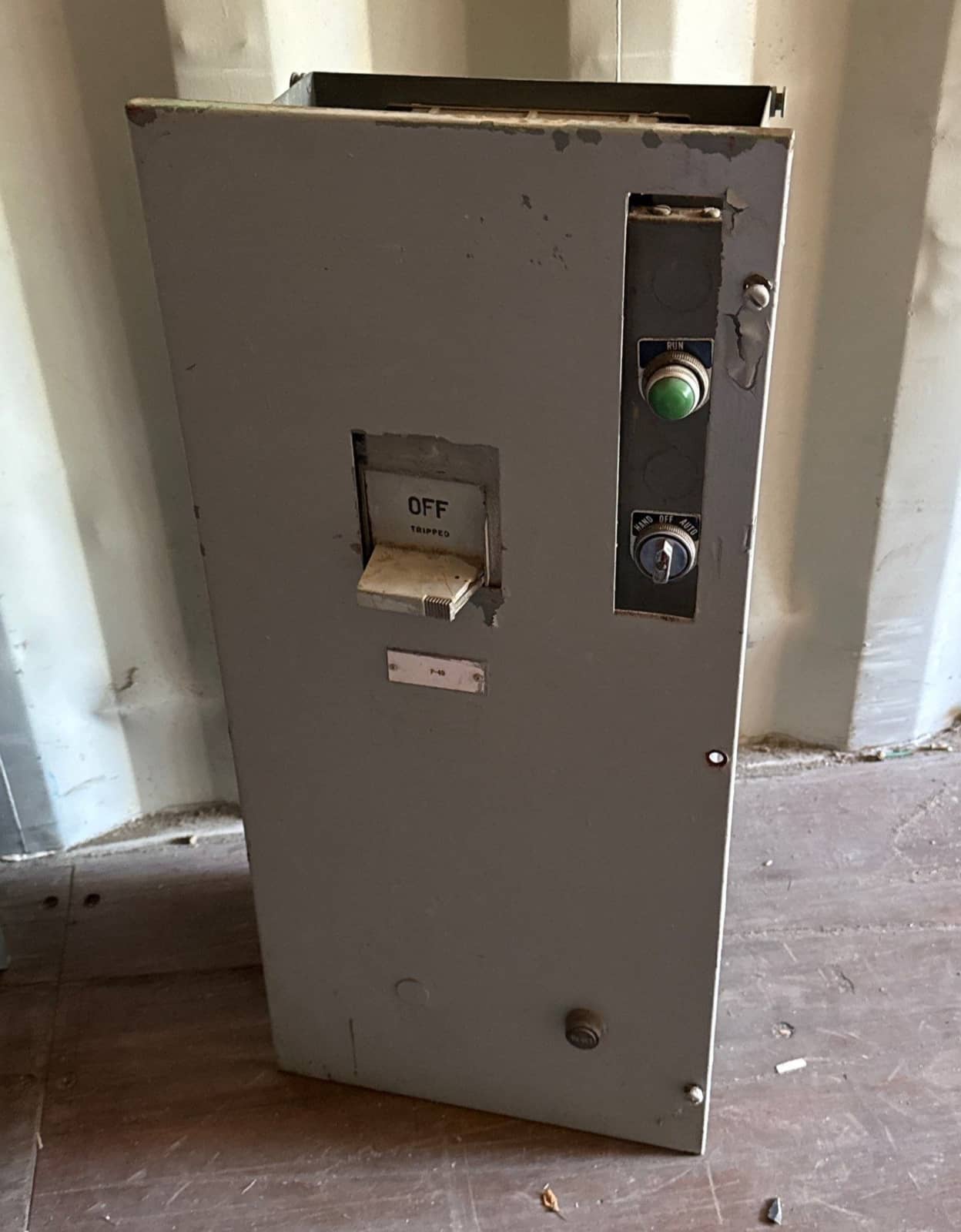 Westinghouse Type W, 30", 225 Amp, MCC Bucket Size 4 Starter KA3225F Breaker