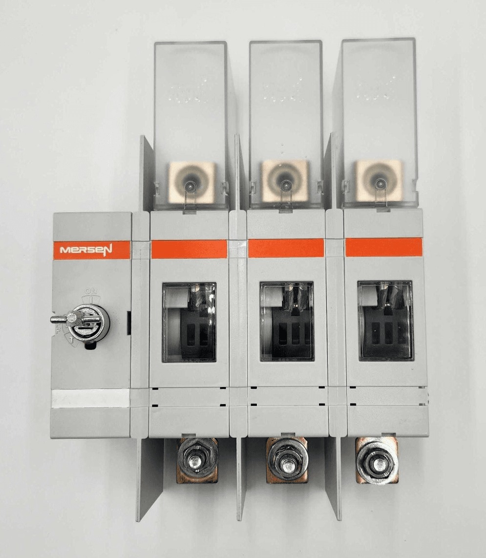 200 Amp. Mersen #M200U03, Non-Fusible Disconnect Switch, 3-Pole, 600 Volts, NEMA 1