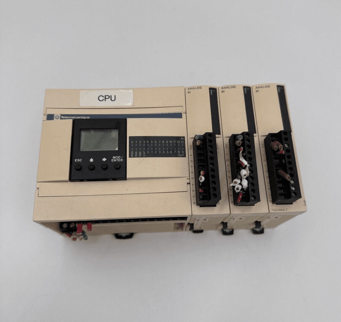 Schneider Electric #TWDLCAA24DRF, Twido Base Controller Supply CPU, 100-240 Volts, 14 Inputs with 24VDC 10