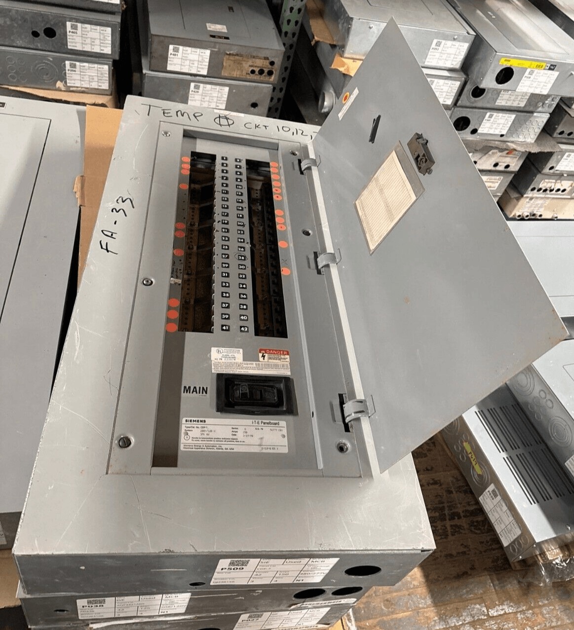 150 Amp. Siemens CDP-7, Panelboard, 208/120 Volts, 3PH, 4W, MCB, 42 Cir, Indoor