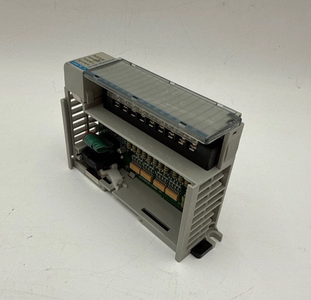 Allen-Bradley #1769-IQ16, Ser. A Rev 2 F/W Rev 3.1 Compact I/O 16 PT Input Module