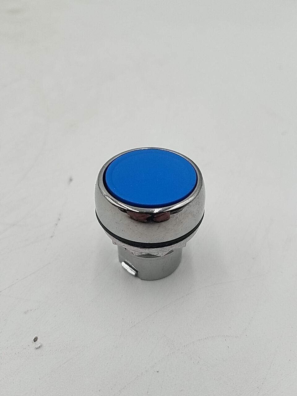 Allen-Bradley #800FM-F6, Pushbutton Control Switch 22 MM Momentary Blue, NEW