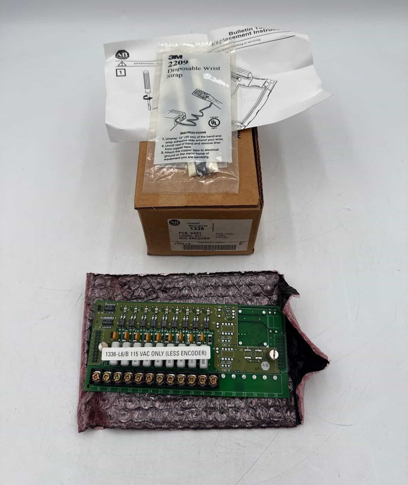 Allen-Bradley #1336-L6, Tarjeta de interfaz de control de variador VFD serie 1336 B PCB, 115 Volts, NUEVO