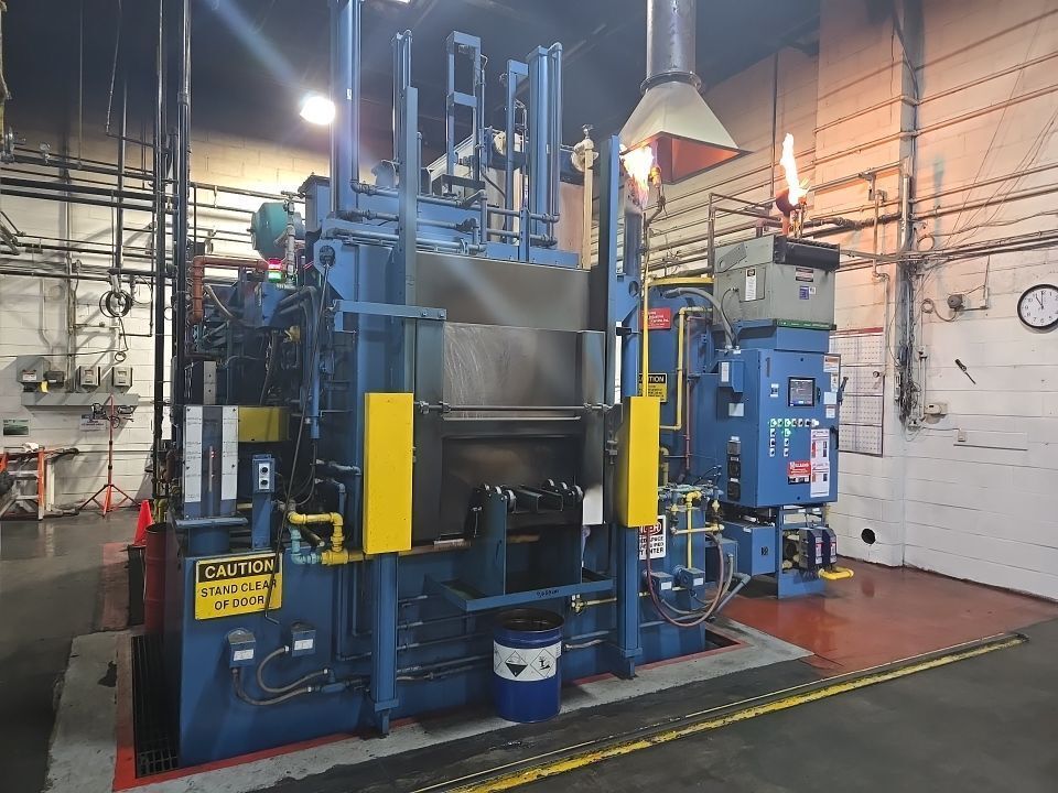 30" x 48" x 24" Williams Industrial Service #30X48X24-IQ, batch type integral quench hardening furnace with