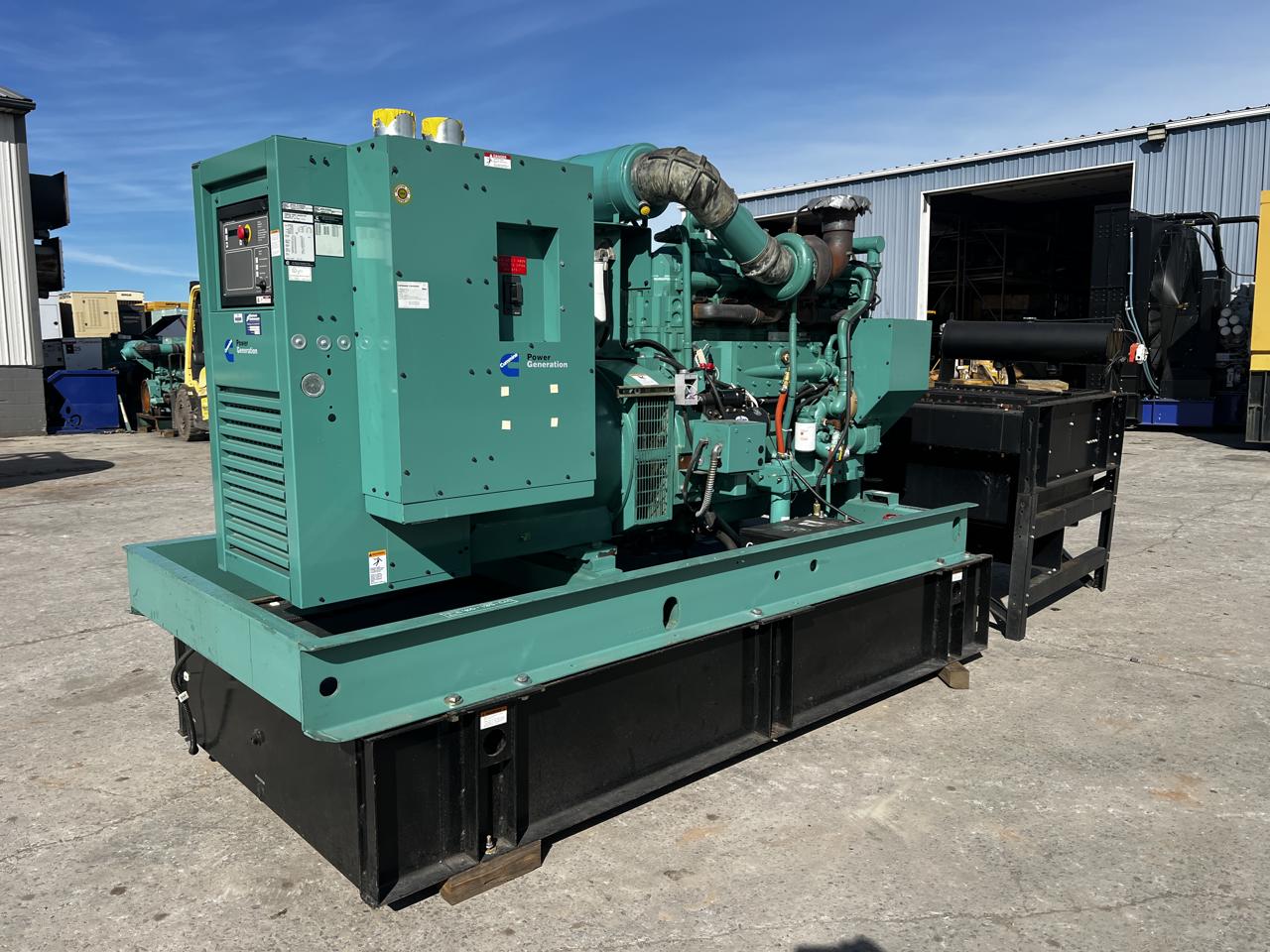 400 KW Cummins #KTA19-G2, Diesel Generator Set, 277/480 Volts, 600 HP @ 1800 RPM engine, 12 lead, circuit