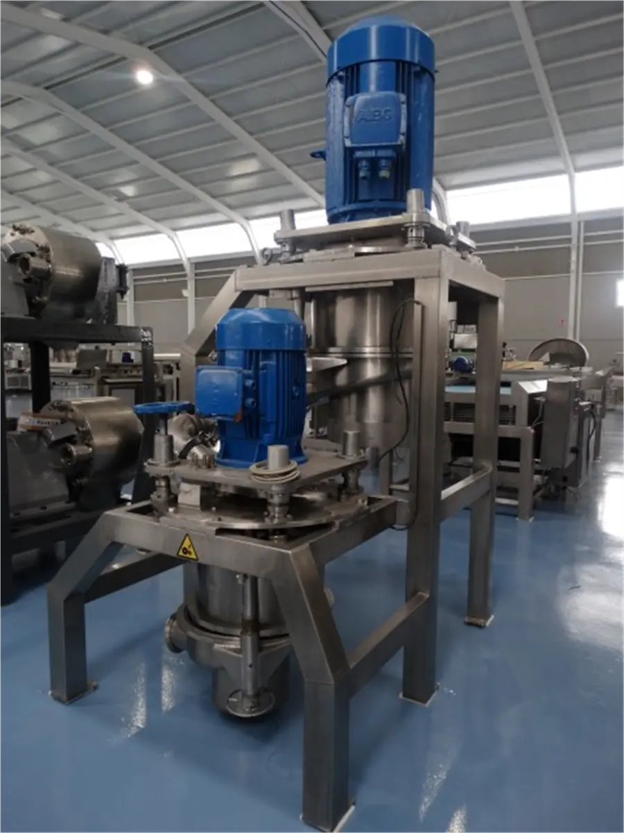 Ipiasa, Stainless Steel Double Turbo Extractor / Finisher, 15,000 kg/hr, 105 HP, includes 2 mm & 1 mm screens