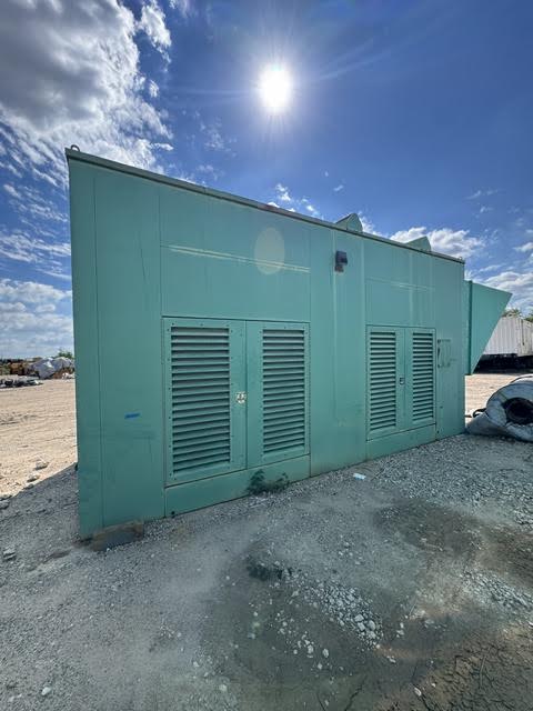 1250 KW Cummins #1250DFLC-466, diesel generator set, Cummins #KTA50-G3 engine, 1850 HP, 2400/4160 Volts