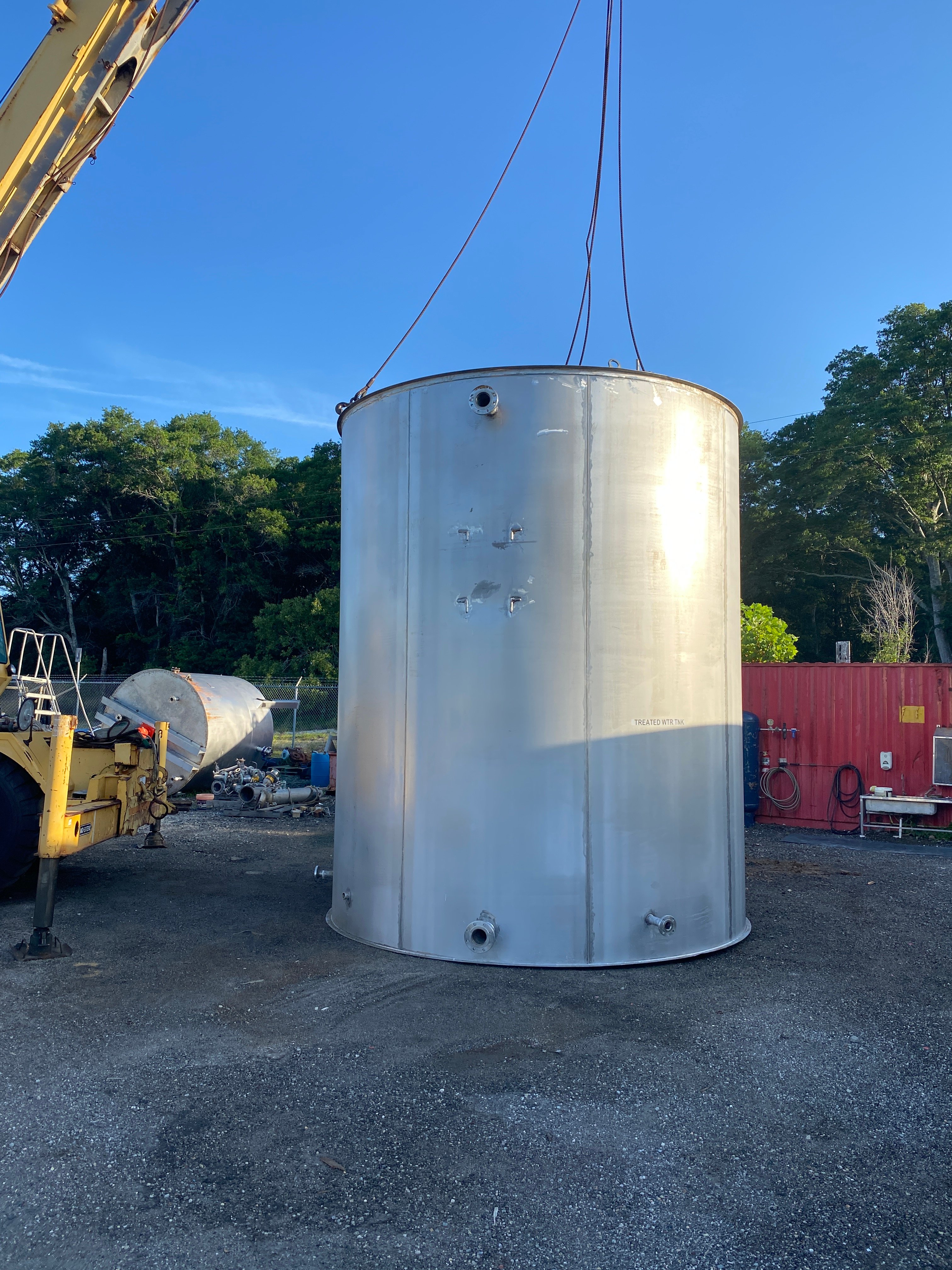Tanque vertical de 10,557 galones, Chattanooga Boiler and Tank, acero inoxidable 304L, API-650, 12' 6" de