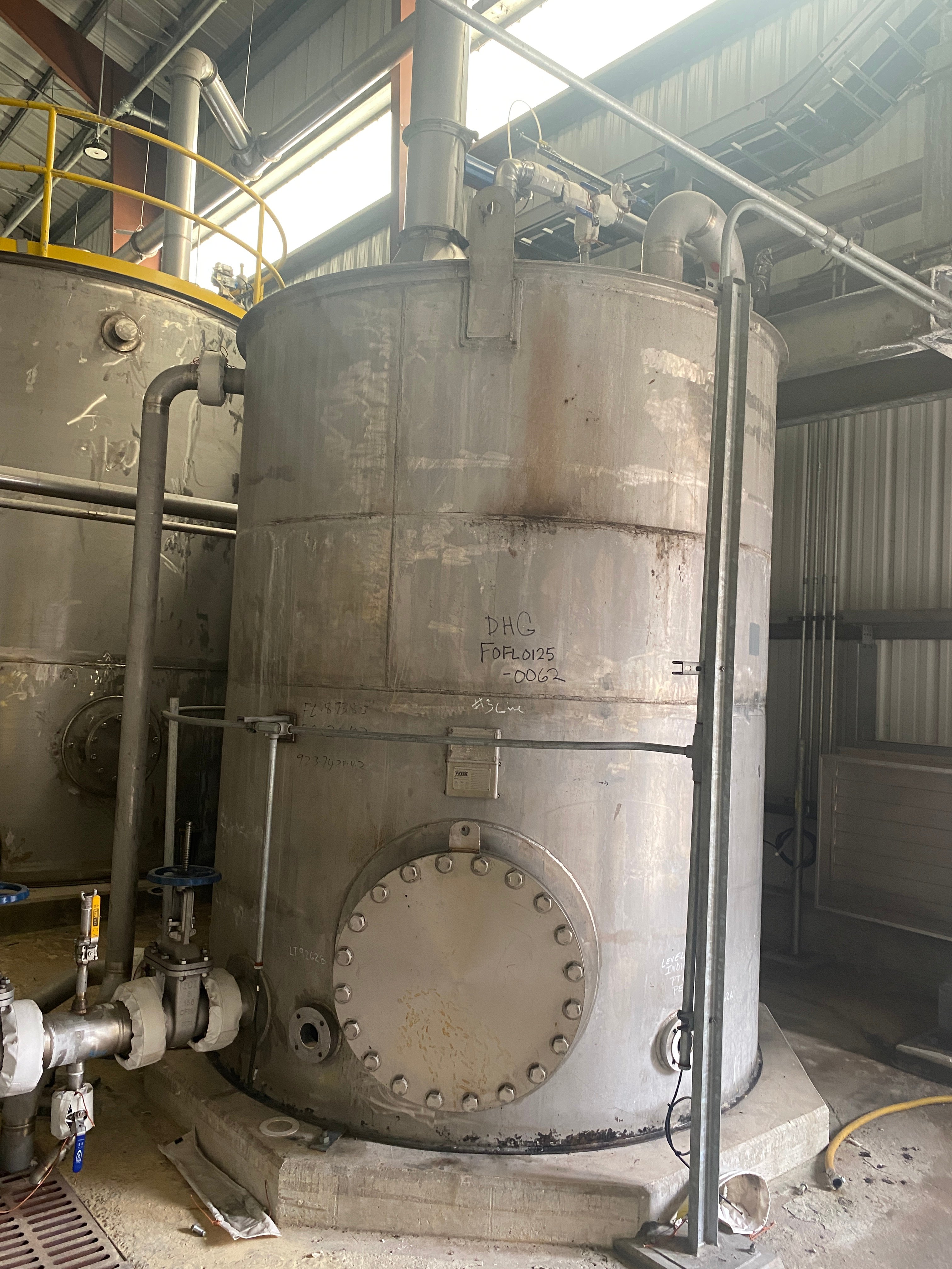 3755 gallon Alloy Fabricators, 304L Stainless Steel Vertical Tank, 8' diameter x 10' straight side, cone top