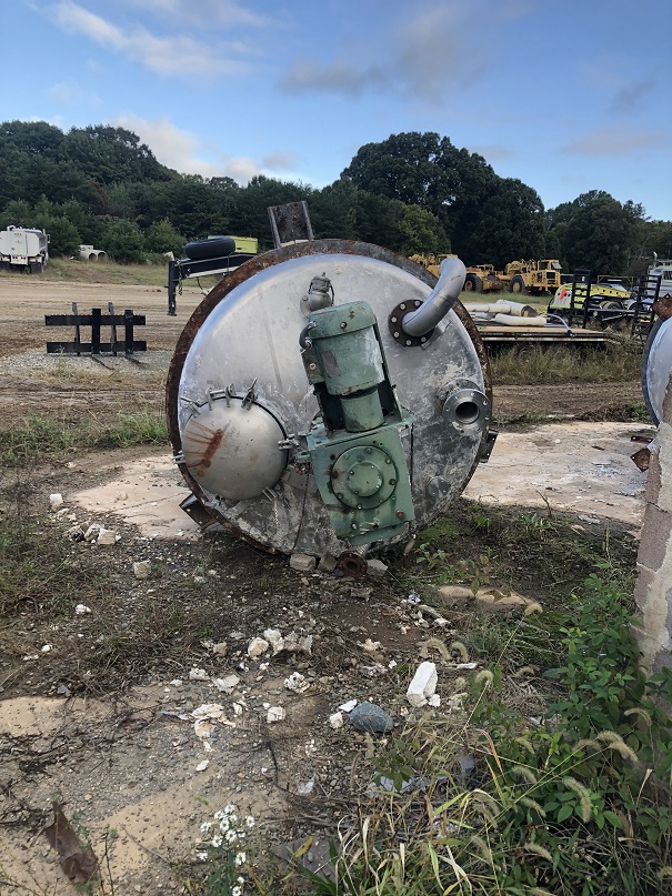 1000 gallon Stainless Steel Vertical Tank, 68" diameter x 80" straight side, welded dished heads, 20" manway