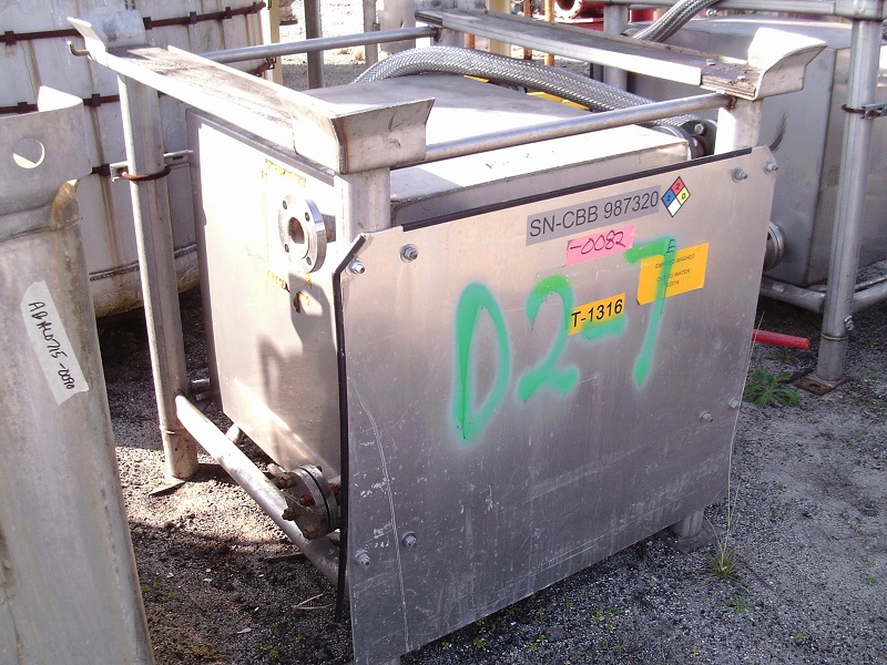 150 gallon TranStore #512909, Stainless Steel Portable Liquid Tote, 36" L x 30" width x 32" H, 2" bottom
