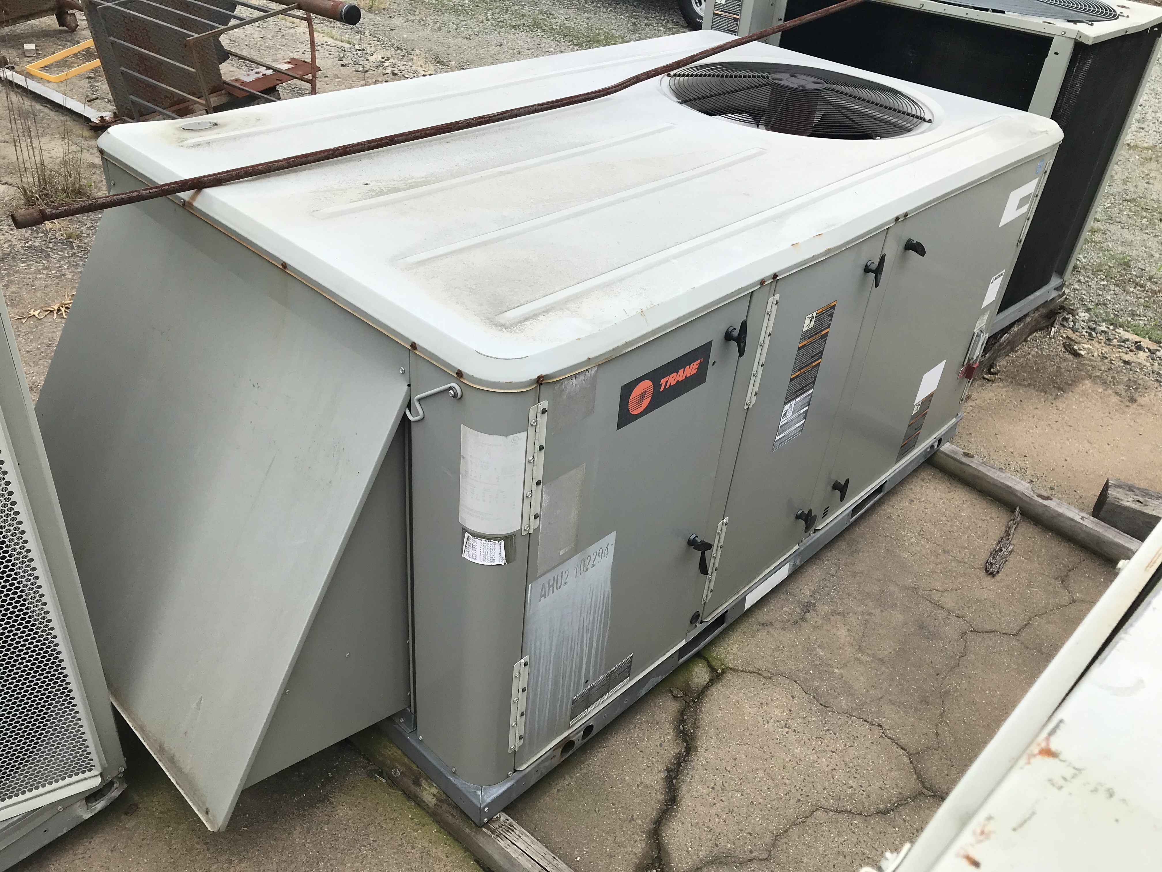 5 Ton, Trane Precedent #TCH060E4RGADVC2C1A1B20106, Packaged Rooftop Air Conditioner, 18 kW electric heat