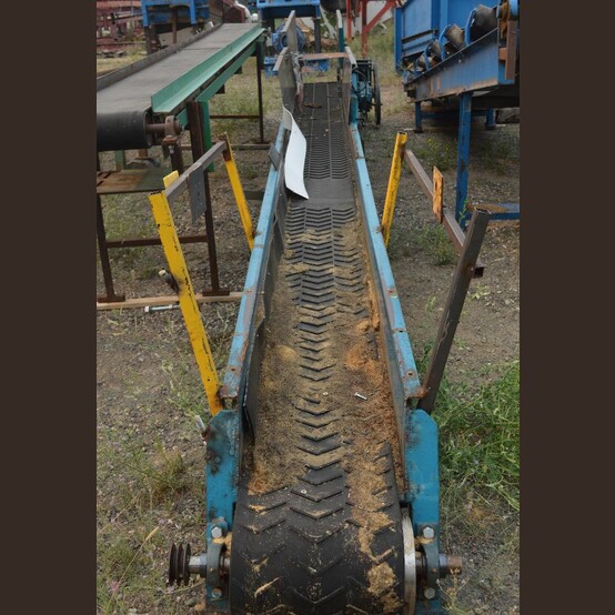 18" wide x 27' long, Flat Belt Conveyor, 3-ply chevron belt, 11" diameter head & tail pulleys, 5 HP Baldor