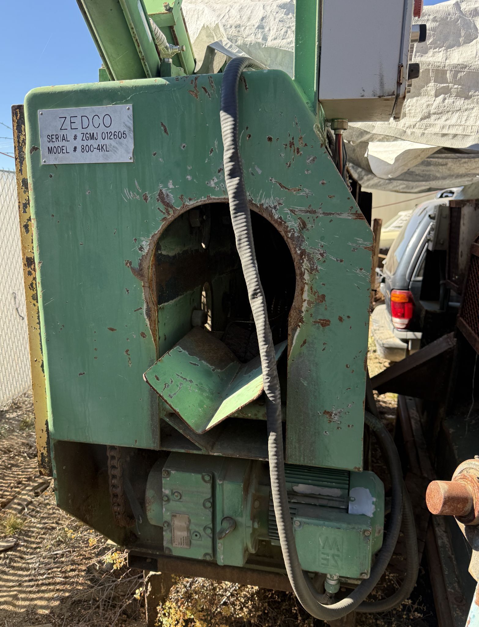 Zedco #800-4KL, Post & Pole Rounder, wood post rounding machine