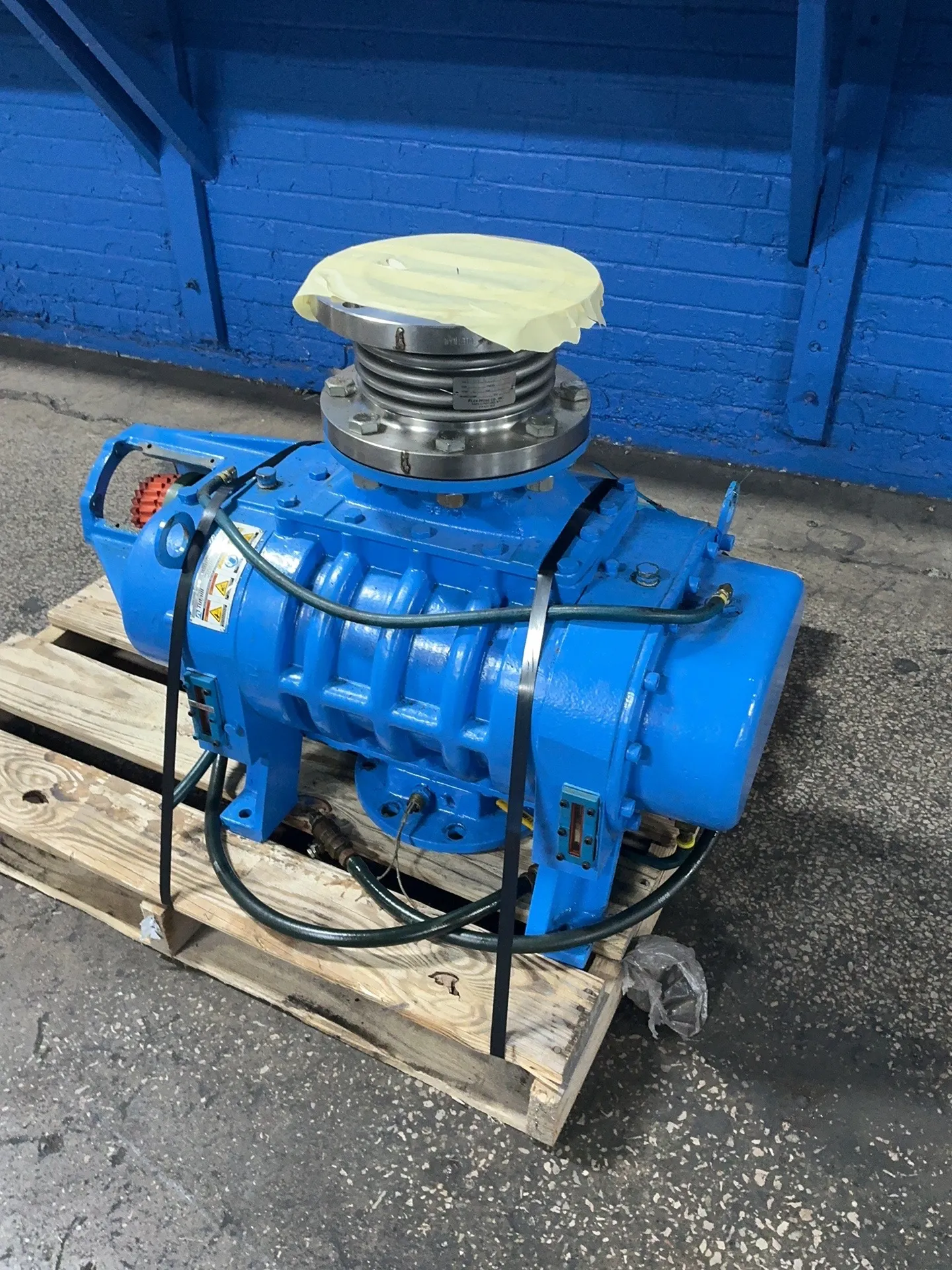 Tuthill #KMBD1600, vacuum pump, 10 HP, 3600 RPM, 208-230/460 V., 2020