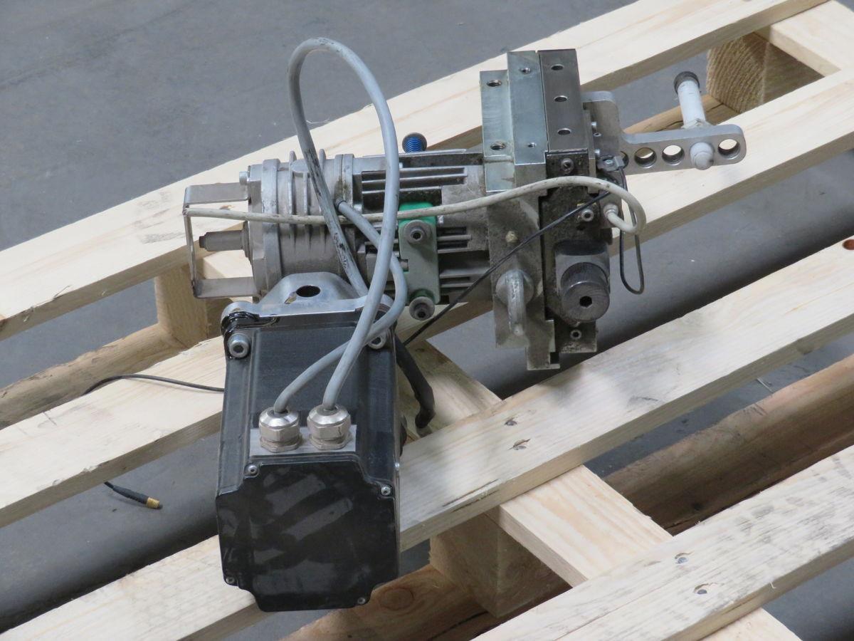 Berger Lahr #SER31117/4L6SD6CO, servomotor con ensamble de engranes, 6000 RPM, 480 Volts CA, 6.6 Nm, 1.38 KW