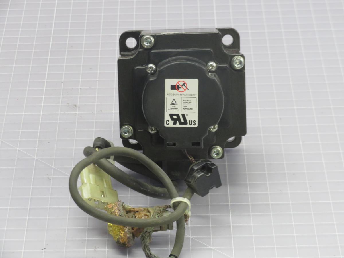 Fuji #GYC401DC1-SA, AC servo motor, 0.4 KW, w/o brake