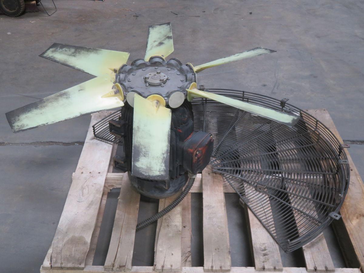 10 HP 1760 RPM Ingersoll-Rand #39493960, Frame 215T, TEFC, fan motor, 25.6/12.8 Amp, 3 phase, 60 Hz, 230/460