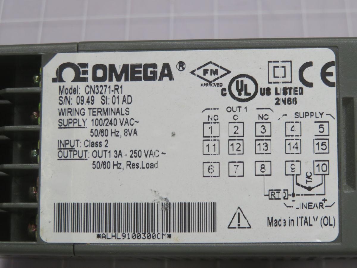 Omega Design #CN3271-R1, temperature controller, 100/240 Volts AC