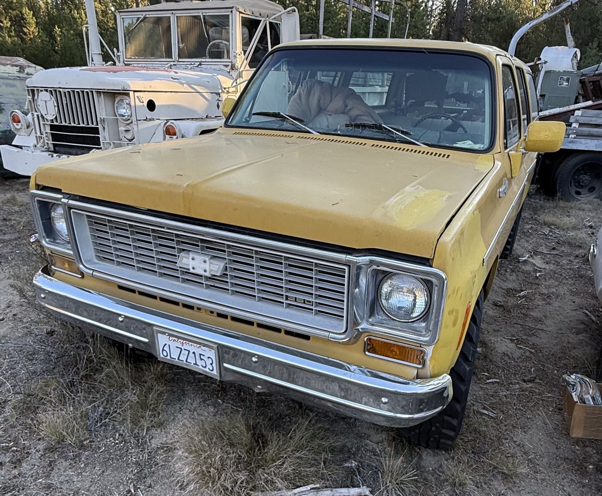 Chevrolet #K20-Suburban, Cheyenne Super, 4x4, 3/4 ton, floor-shift manual transmission, transfer case, 1973