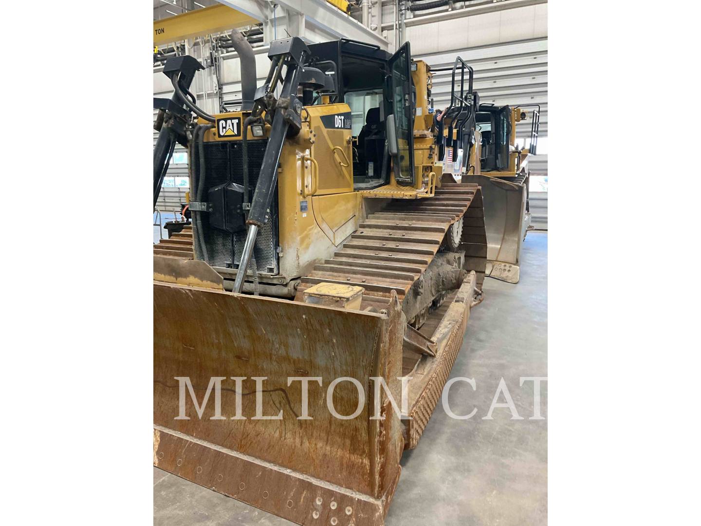 Caterpillar D6T, 8184 hours, S/N: JML00292, 2017