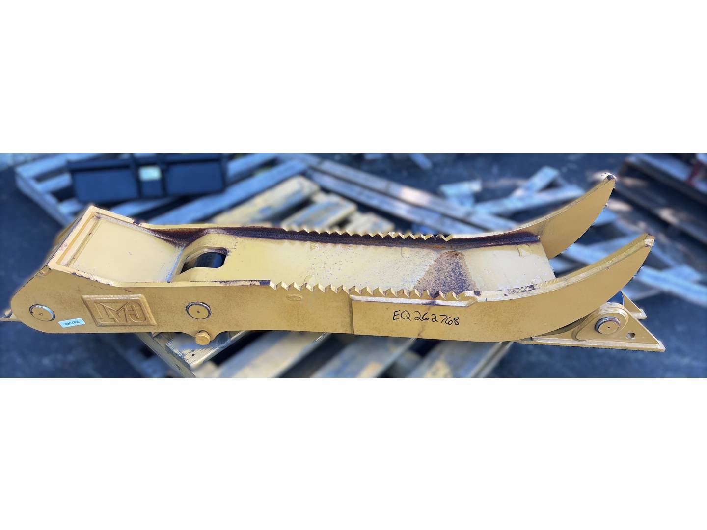 Caterpillar 313-319 UTLITY THUMB PG AND WIDE TIP BUCKET, S/N: 9X201397, 2023