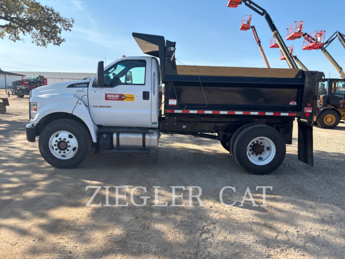 Ford Truck TRUCK, 9404 hours, S/N: 1FDPF7DC6NDF11492, 2022