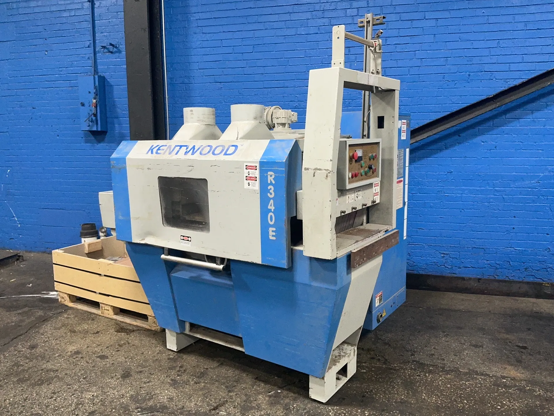 11" Kentwood #R340E, gang rip saw, 50 HP, 460 V., 2008