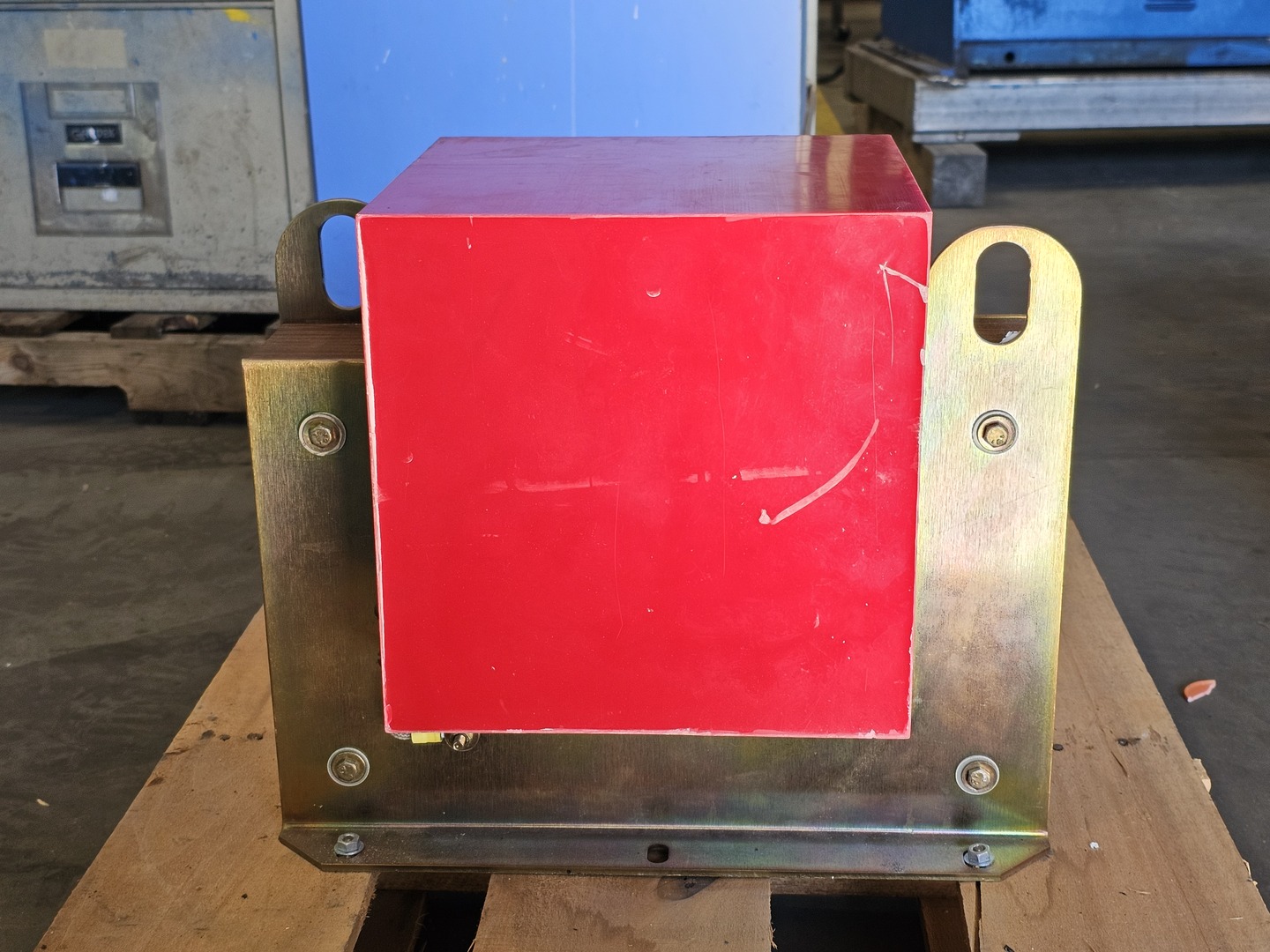 5 KVA 208 Primary, 115/220 Secondary, Hipotronics #IT100-5E-C-AB-L, Dry Type Isolation Transformer, 100 KV