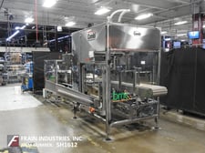 Combi America #Alphapack, case packer robotic