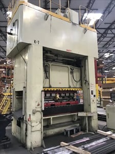 440 Ton, Komatsu #L2M400-3BM, 7.9" stroke, 27.6" Shut Height, 30-80 SPM, 96.5" x 49.2"bed, S38295