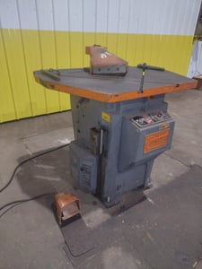 3/16" x 9" x 9" Comaca #PM020, hydraulic punch & corner notcher, 2 miter gauge, #11842