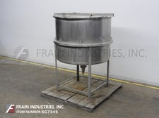 600 gallon Leader Iron Works Inc., 304 Stainless Steel single wall tank, 62" dia. x 57" deep with a 49"