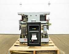 4000 Amps, General Electric, AKR-7F-100, low voltage power circuit breaker, 3 pole, 50/60 Hz., 635 V max