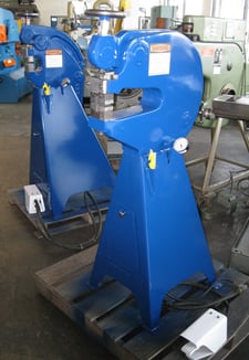 Marchant #12A Shrinking and Stretching Machine, 12" throat, pneumatic driven, w/shrinking or stretching jaws