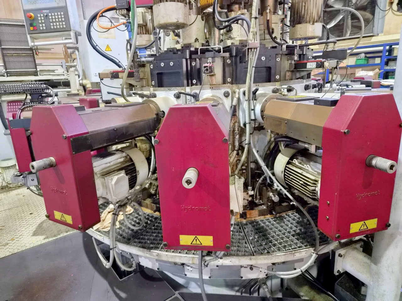 Hydromat #HB32/45-16, with bar loader