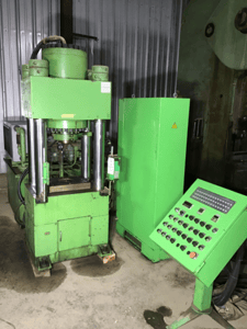 200 Ton, DongSung, hydraulic shell press, 4-post, 18" stroke, 21" daylight, 31.5" LR x 23.5" front back bed