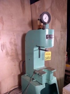 1 Ton, Air-Hydraulic #C-100, pneumatic press, 5-3/16" stroke, 12" daylight, 3-7/8" LR x 5" front back bed