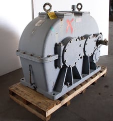 100 HP @ 870 RPM, Lufkin #T340CHS, Parallel Power Transmission Gear Reducer, 14 RPM output, 2.38:1 ratio