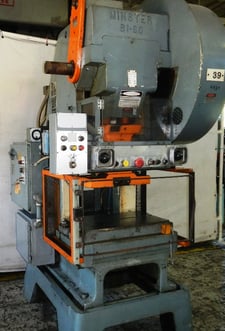 800 Amps GE Tak Drawout Substructure For Akru-d-30, Manually Or Electrically Operated Breaker