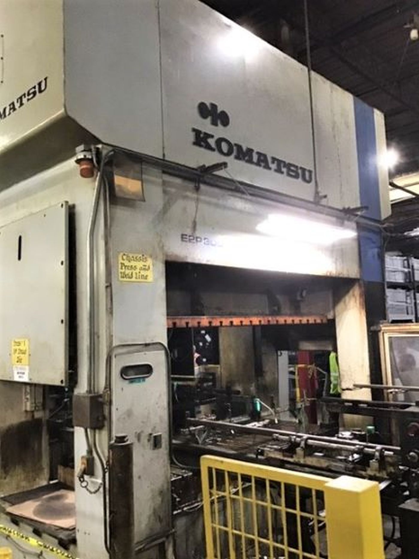 330 Ton, Komatsu #E2P, straight side double crank, 17" stroke, 33" Shut Height, 1985