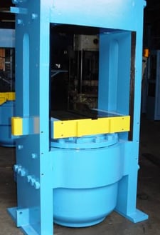 565 Ton, Up-acting slab-side press, 18" stroke, 24" ram, 31" daylight, 31" x24" bed, #1033C