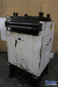 24" CMP straightener, 7 rolls, 3" pinch roll diameter, vari-speed, entry guides, #72702