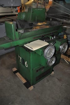 9" x 21" Elliott #921, electromagnetic chuck, 10" x3"x3/4" wheel, power head rise & fall, 1977