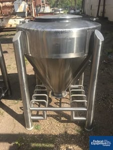 19 cu.ft., Tote Systems, 550 liter tote, 316 Stainless Steel, 42" dia x 11" straight side, 32" cone bottom