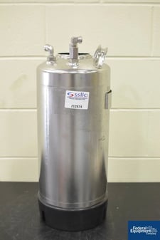 Alloy Products, pressure vessel, 316L Stainless Steel, 115 psi @ 250&deg;F, 100 lb., s/n #17067-786, 1975