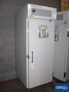 Fisher Scientific, 23 cu.ft., single-door freezer, tray-atmospheric, #28016